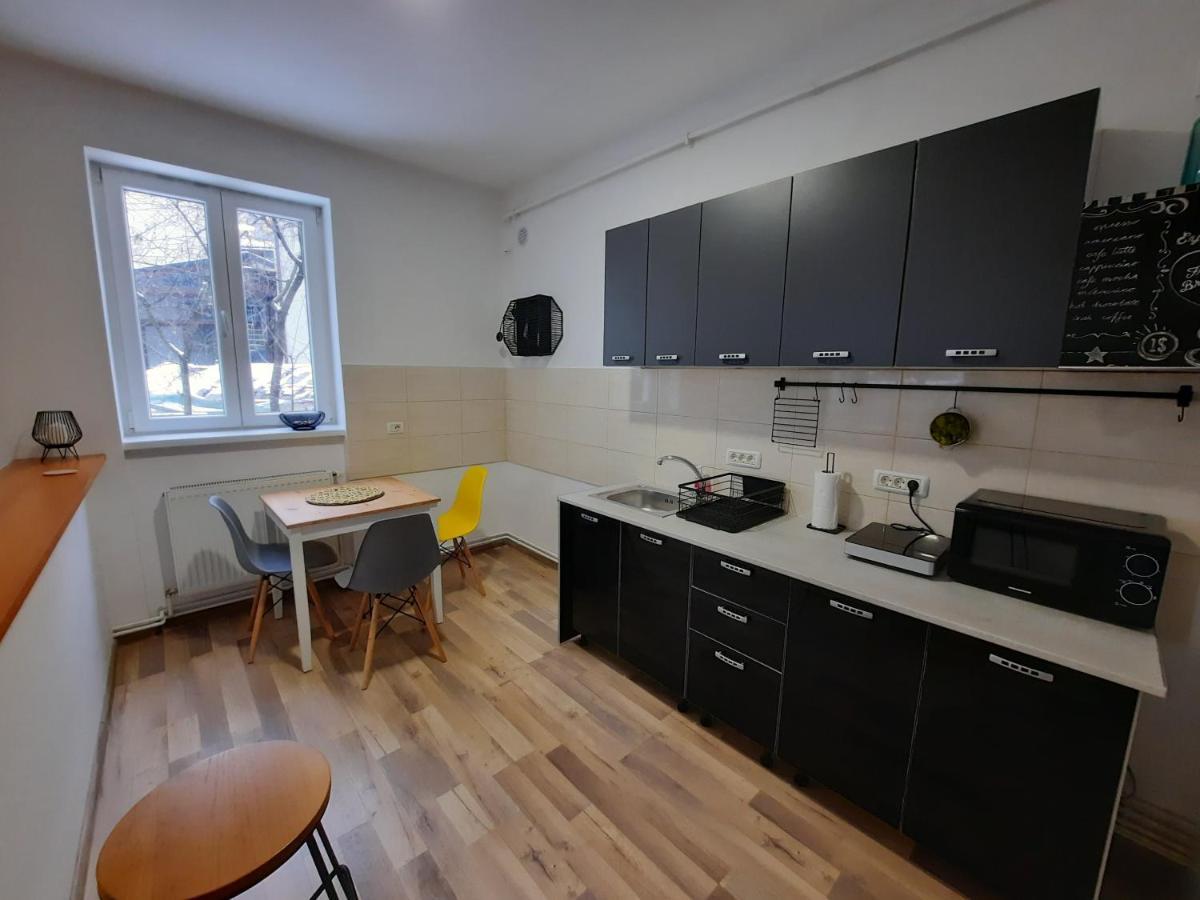Pif Apartments Sadoveanu Braşov Eksteriør billede