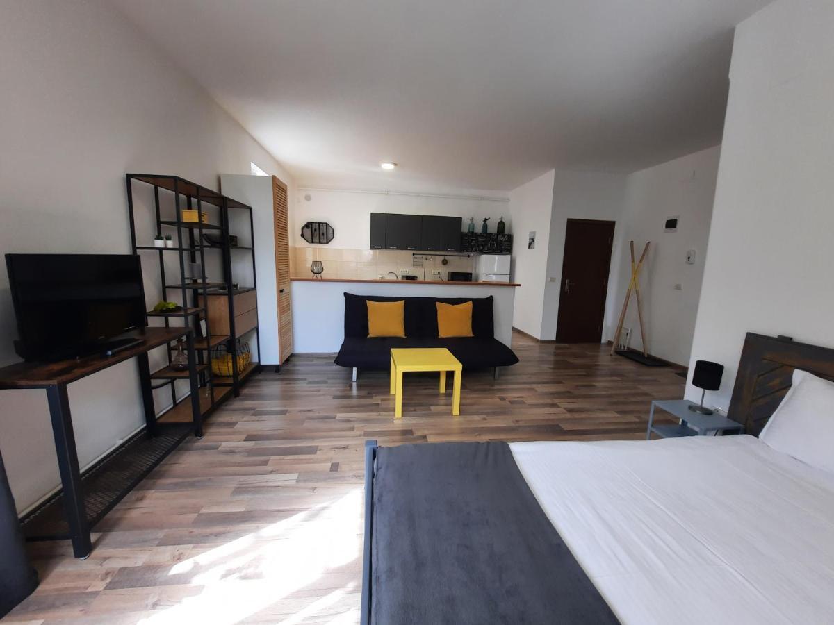 Pif Apartments Sadoveanu Braşov Eksteriør billede